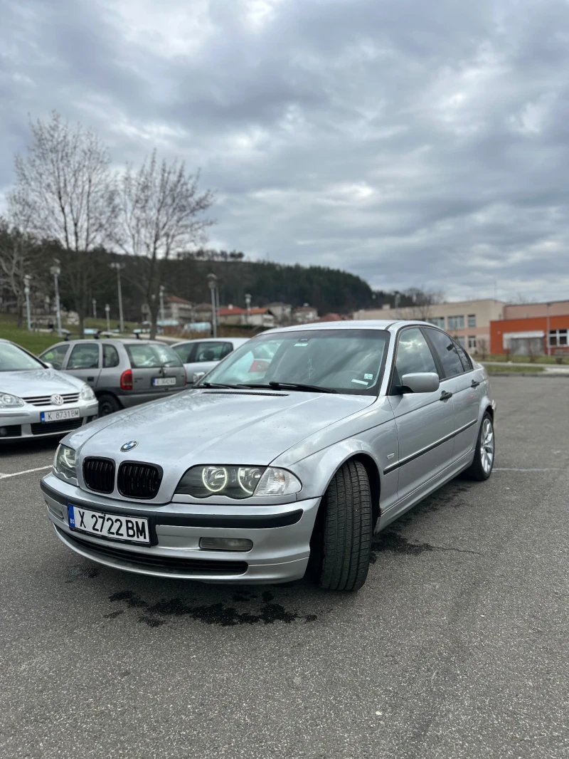 BMW 318, снимка 9 - Автомобили и джипове - 53290005