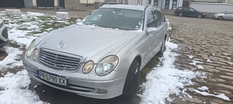 Mercedes-Benz E 320, снимка 6 - Автомобили и джипове - 53354152