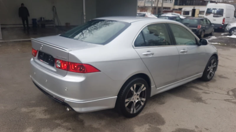 Honda Accord 2.4I AVTOMAT-TAIPES, снимка 8 - Автомобили и джипове - 53364278