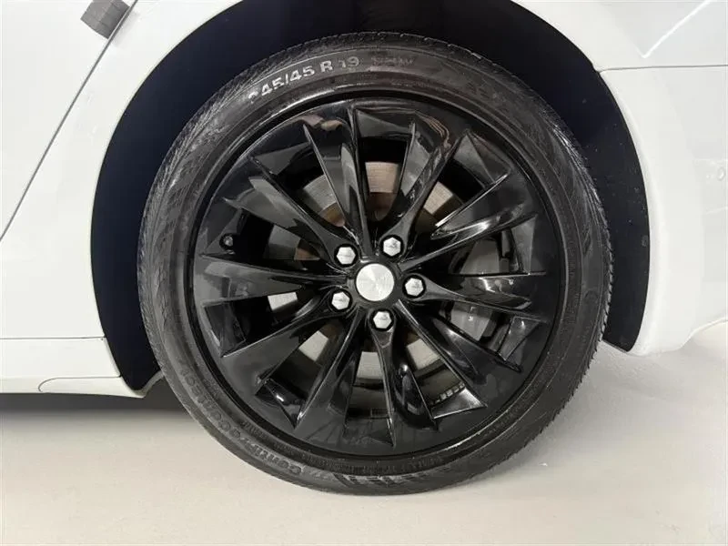 Tesla Model S 75 D, снимка 17 - Автомобили и джипове - 55431701