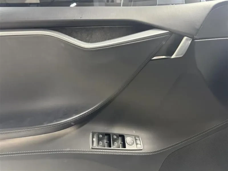 Tesla Model S 75 D, снимка 14 - Автомобили и джипове - 55431701