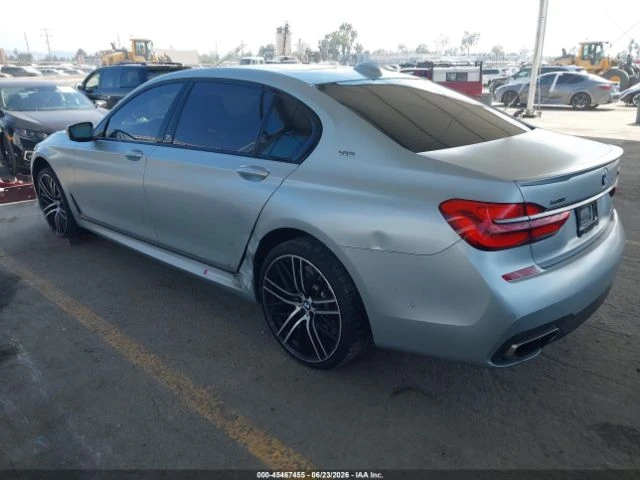 BMW 760 M-SPORT* XDRIVE* BOWERS&WILKINS* МАСАЖИ* PANO* FUL, снимка 3 - Автомобили и джипове - 55570841