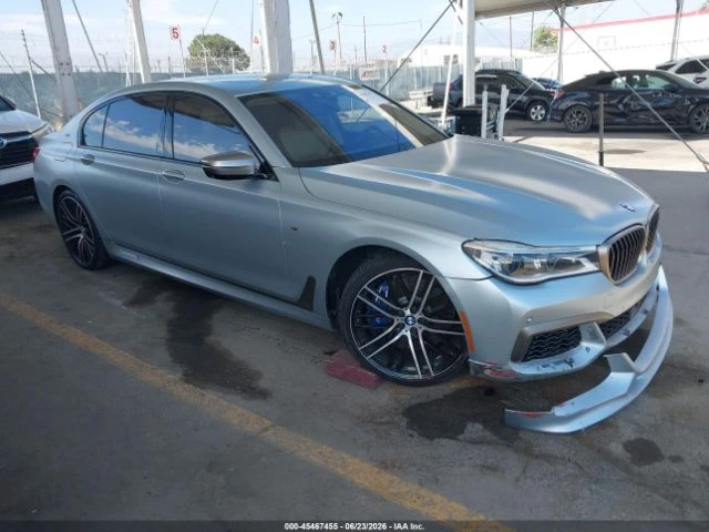 BMW 760 M-SPORT* XDRIVE* BOWERS&WILKINS* МАСАЖИ* PANO* FUL, снимка 2 - Автомобили и джипове - 55570841
