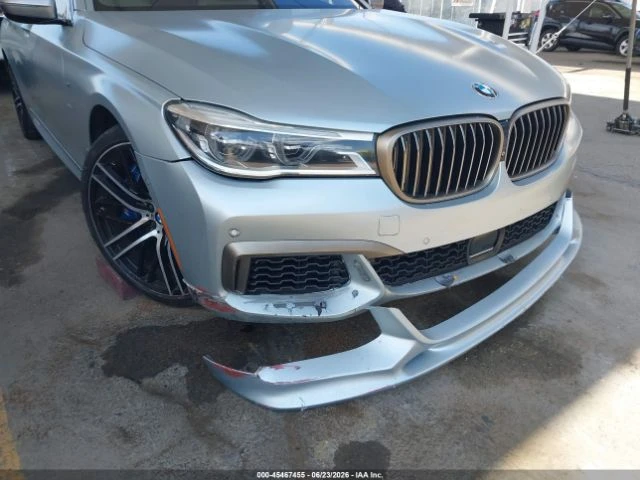 BMW 760 M-SPORT* XDRIVE* BOWERS&WILKINS* МАСАЖИ* PANO* FUL, снимка 6 - Автомобили и джипове - 55570841