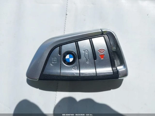 BMW 760 M-SPORT* XDRIVE* BOWERS&WILKINS* МАСАЖИ* PANO* FUL, снимка 10 - Автомобили и джипове - 55570841