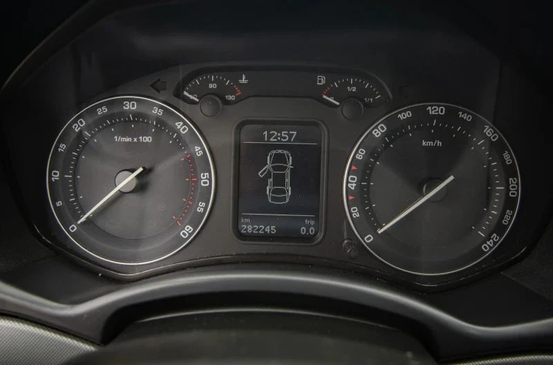 Skoda Octavia, снимка 16 - Автомобили и джипове - 56048997