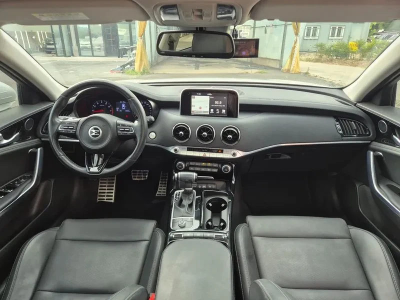 Kia Stinger 2.0 TURBO PRIME* 4X4* �������* ���������* �������� | Mobile.bg � ����������� 5