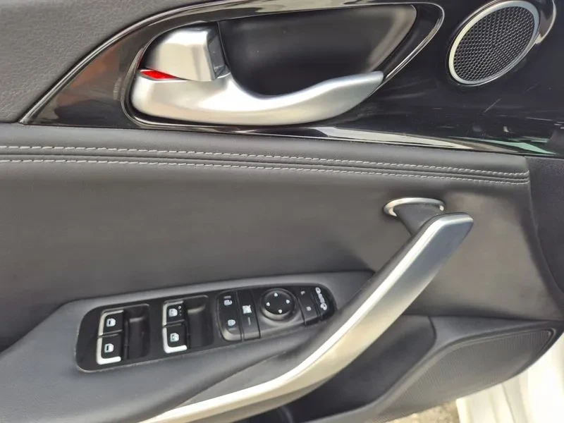 Kia Stinger 2.0 TURBO PRIME* 4X4* �������* ���������* �������� | Mobile.bg � ����������� 14