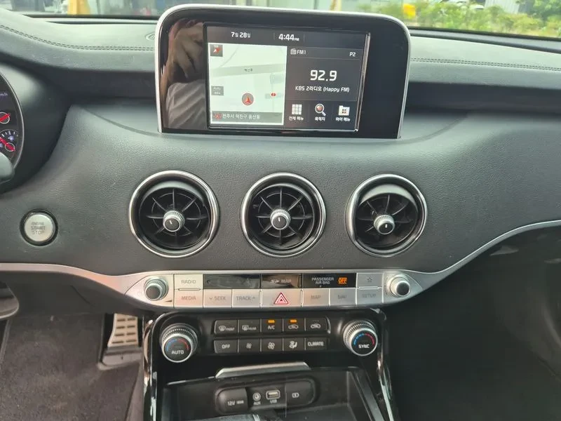 Kia Stinger 2.0 TURBO PRIME* 4X4* �������* ���������* �������� | Mobile.bg � ����������� 11