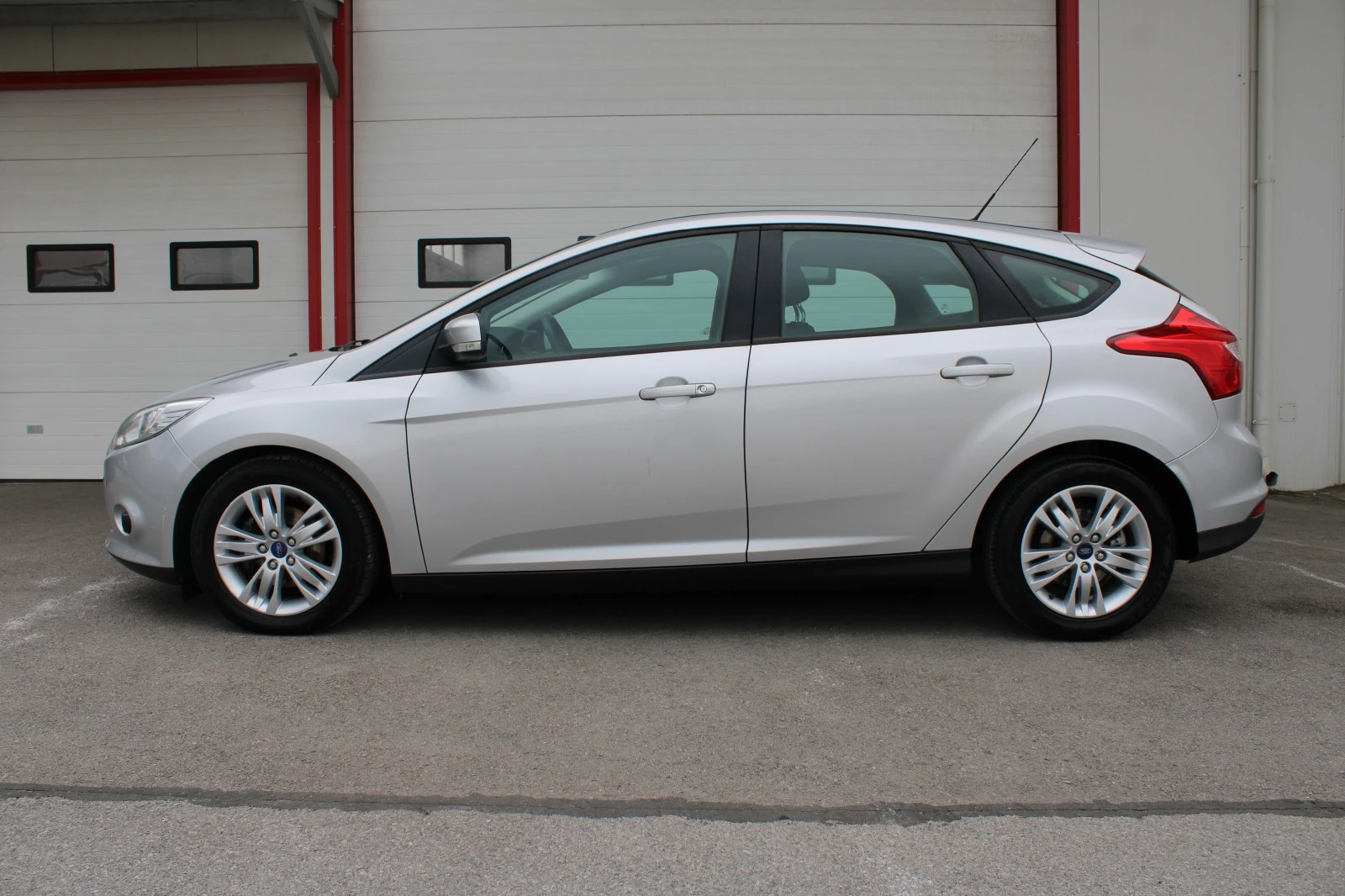 Ford Focus 1.6TDCI - изображение 8