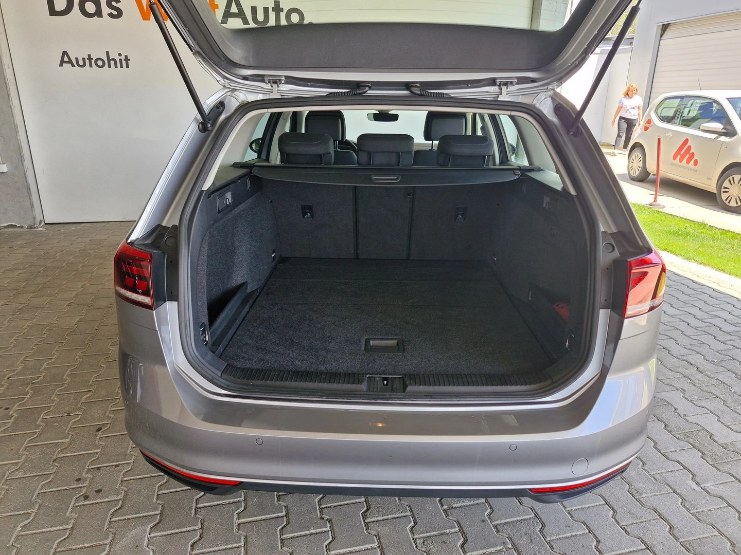 VW Passat Business 2.0 TDI SCR - изображение 10