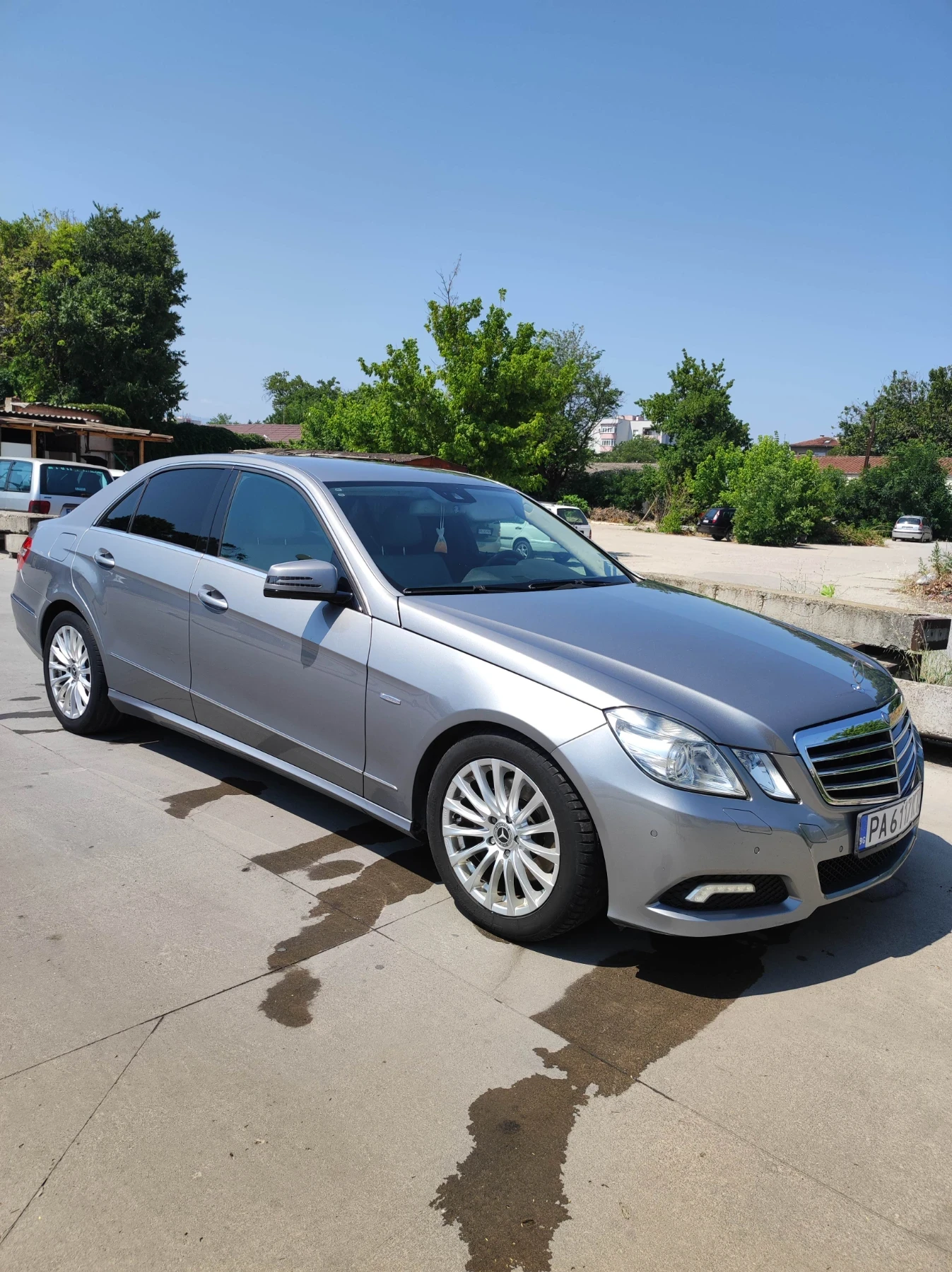 Mercedes-Benz E 350 4 matik - изображение 2