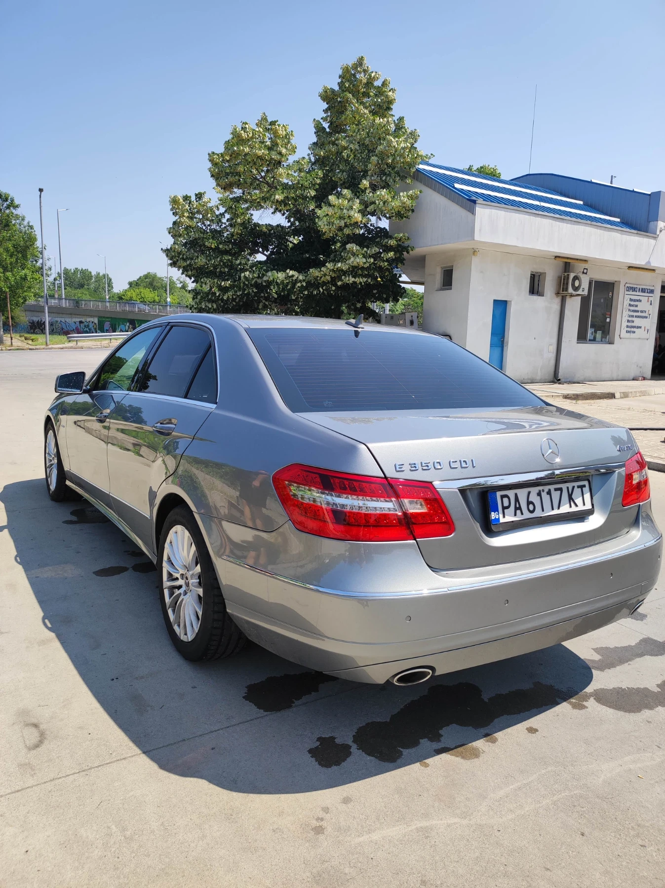 Mercedes-Benz E 350 4 matik - изображение 4