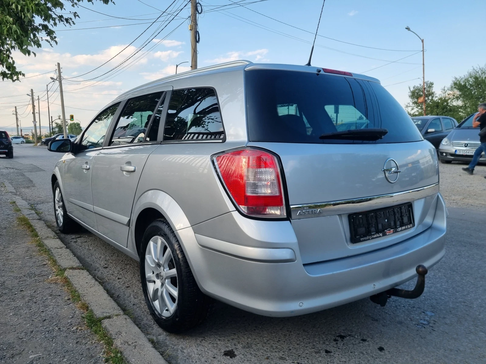 Opel Astra 1, 600 EURO5  - изображение 5