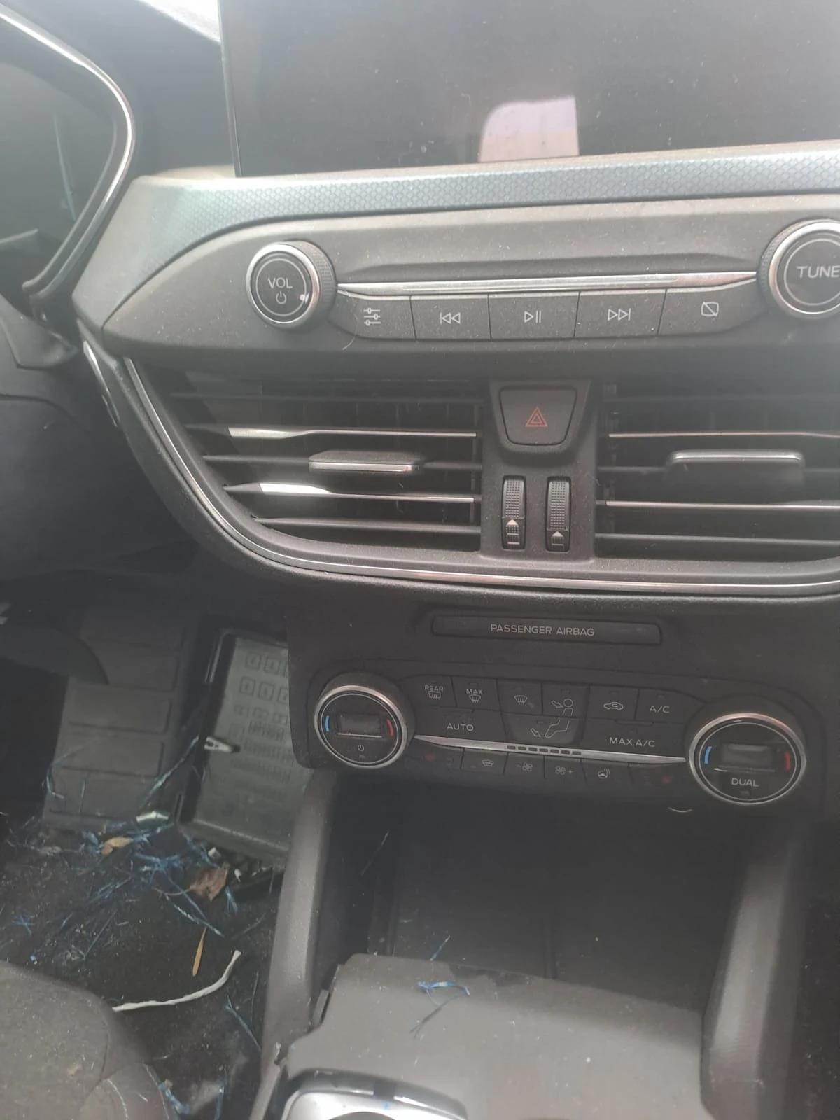 Ford Focus 1.0i | Mobile.bg — изображение 14