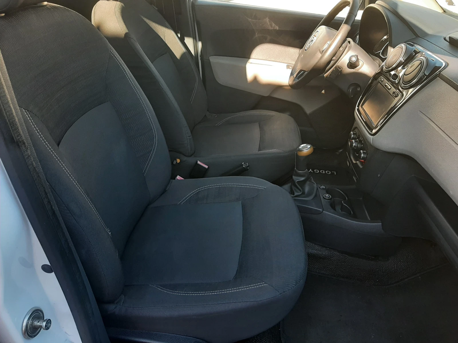 Dacia Lodgy 1.6 -  | Mobile.bg   12