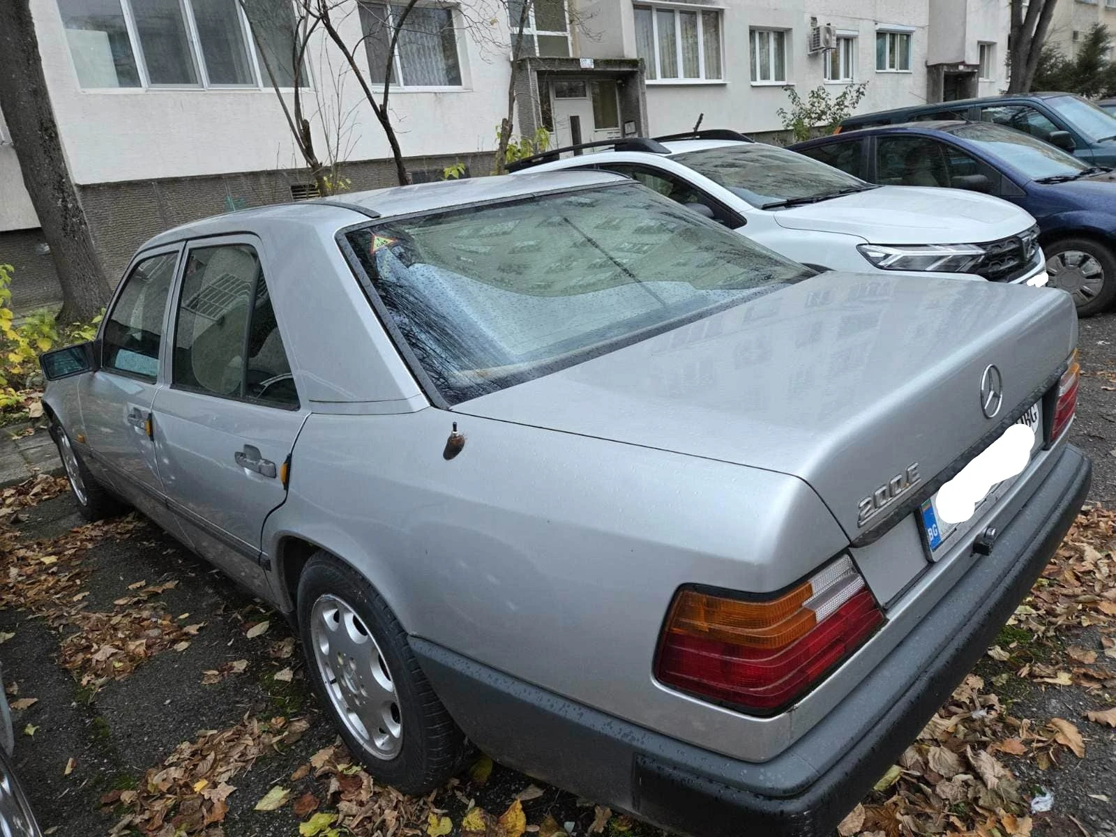 Mercedes-Benz E 200  - изображение 4