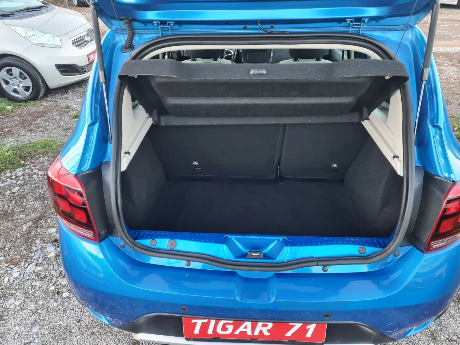 Dacia Sandero 1.5DCi 90p.s  - изображение 10