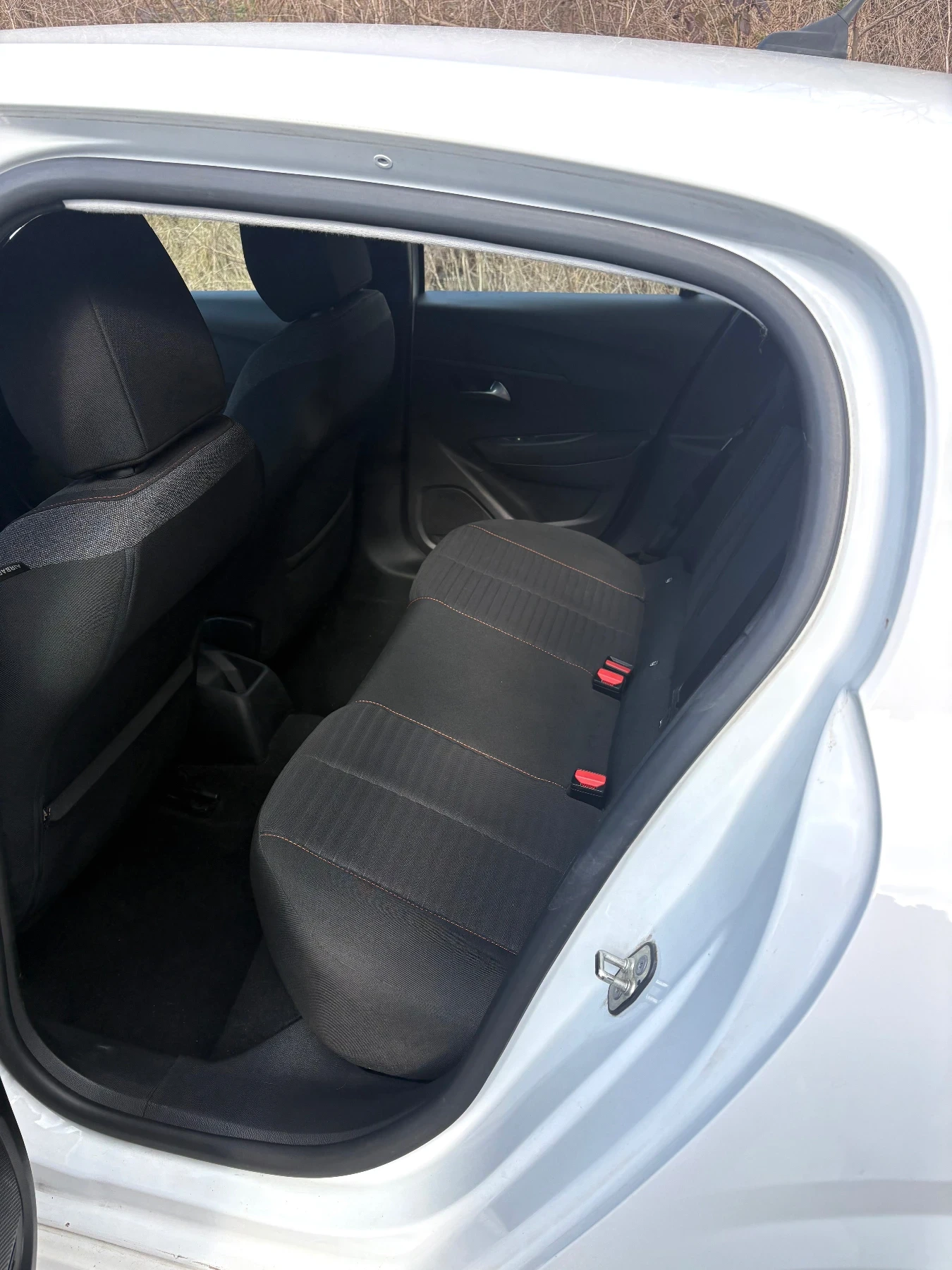 Peugeot 208 1.5 BLUE HDI EURO6 96000KM! - изображение 9