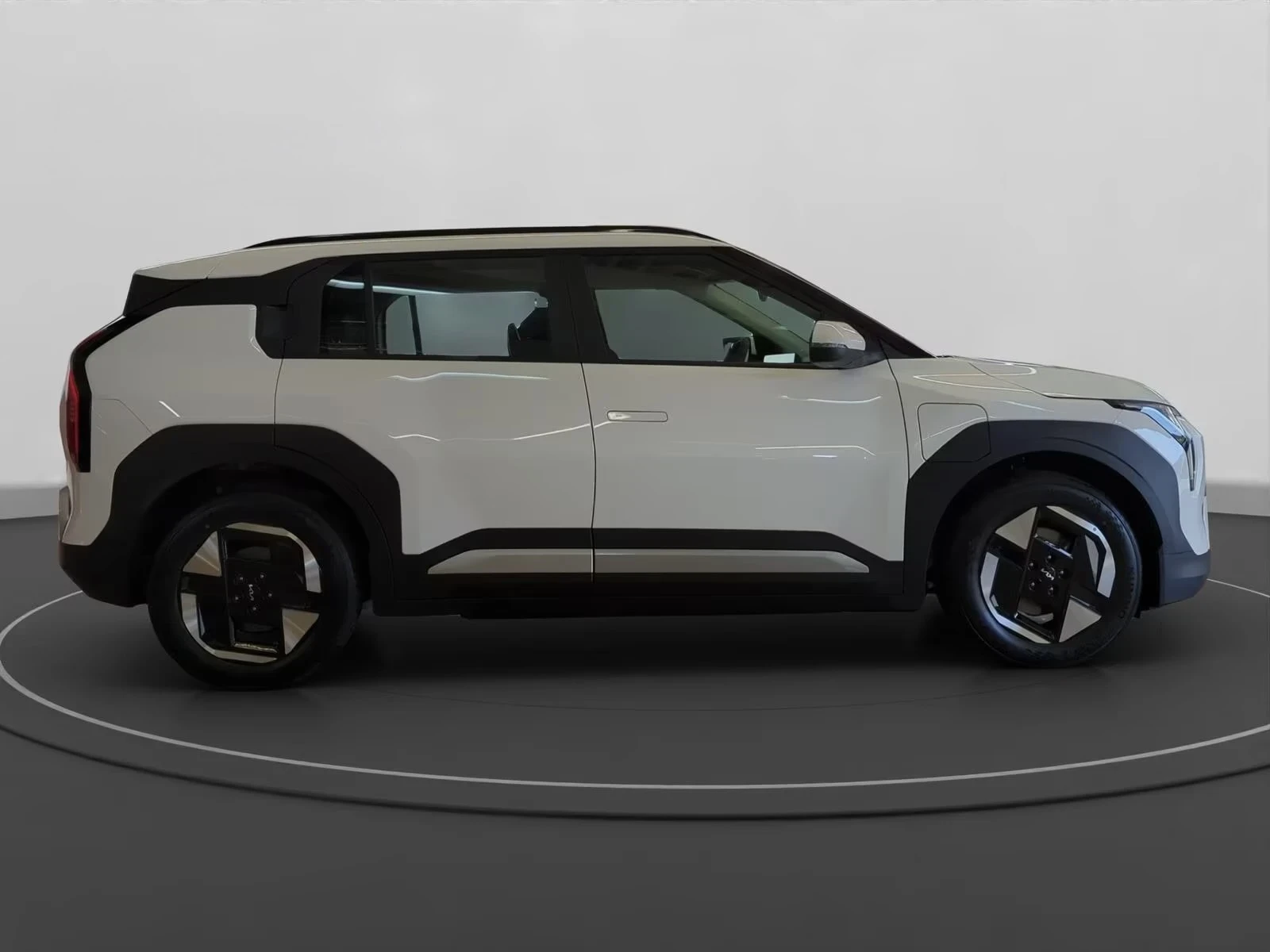 Kia EV3 AIR 58.3kwh Navi / Kamera / LED / CARPLAY | Mobile.bg � ����������� 3