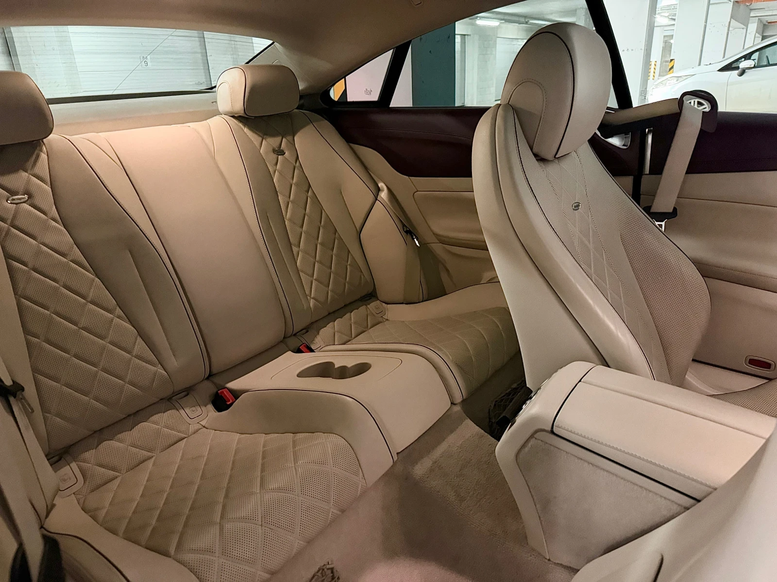 Mercedes-Benz E 220 AMG Designo Head-Up, снимка 11 - Автомобили и джипове - 54169159