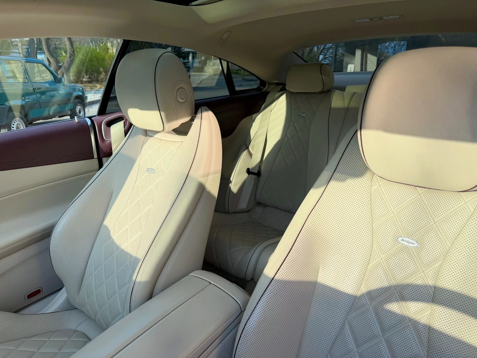 Mercedes-Benz E 220 AMG Designo Head-Up, снимка 9 - Автомобили и джипове - 54169159