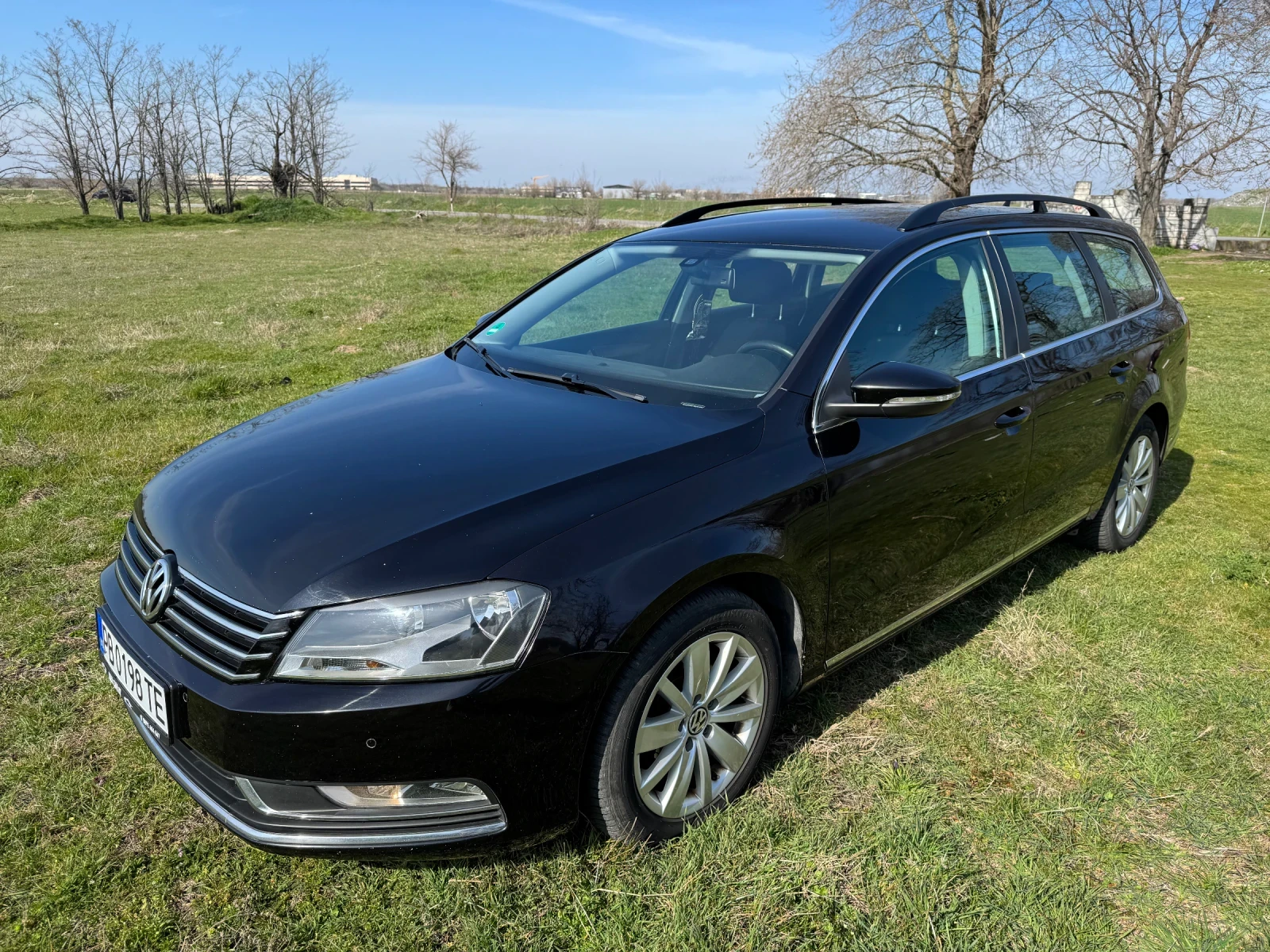 VW Passat 2.0 TDi 140ps ОБСЛУЖЕНА, снимка 4 - Автомобили и джипове - 54254354