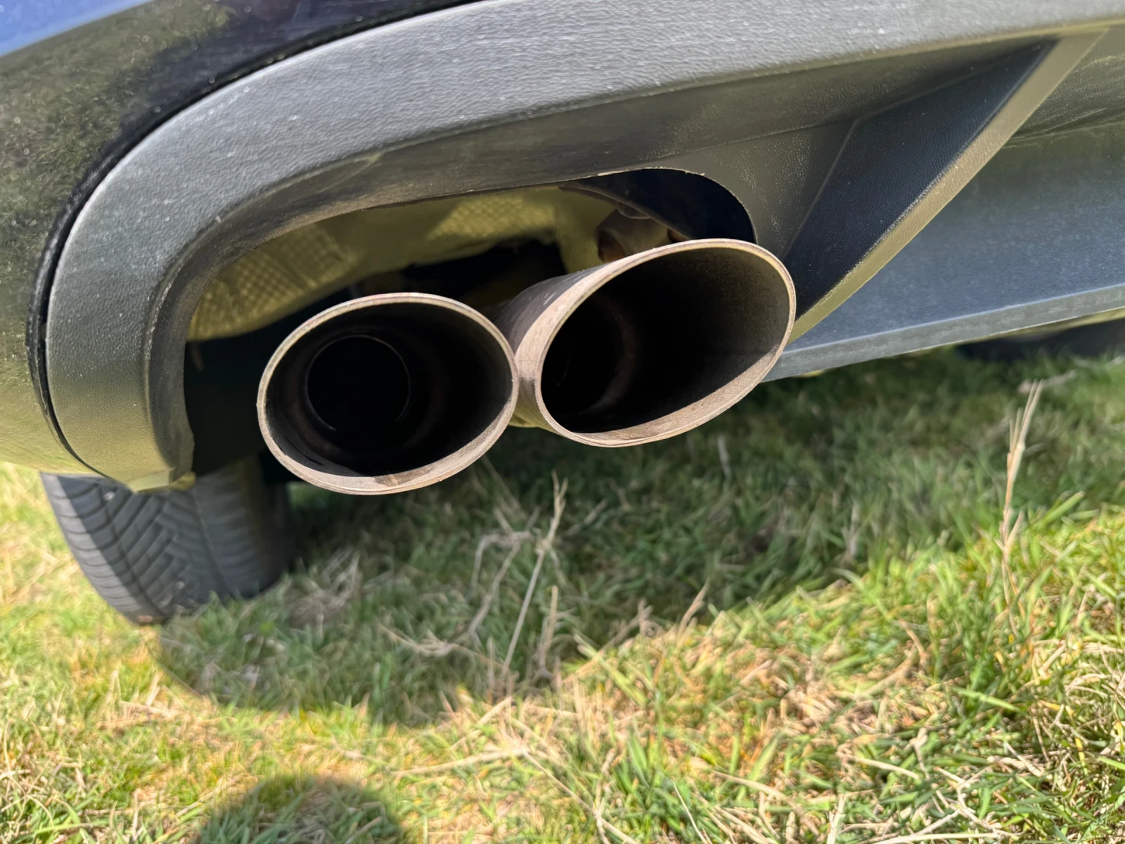 VW Passat 2.0 TDi 140ps ОБСЛУЖЕНА, снимка 9 - Автомобили и джипове - 54254354