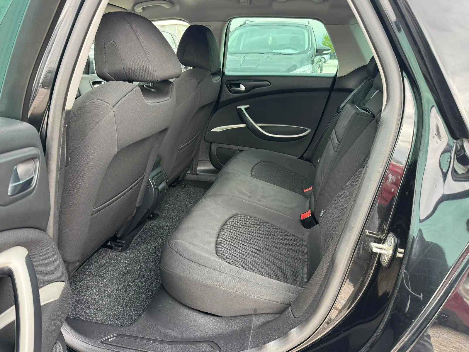 Citroen C5 2.0HDI, снимка 8 - Автомобили и джипове - 54270476