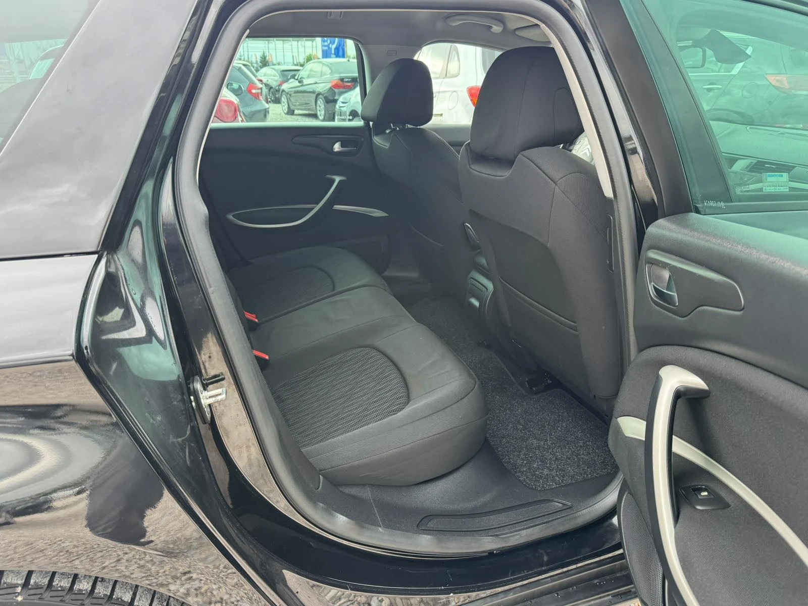 Citroen C5 2.0HDI, снимка 13 - Автомобили и джипове - 54270476