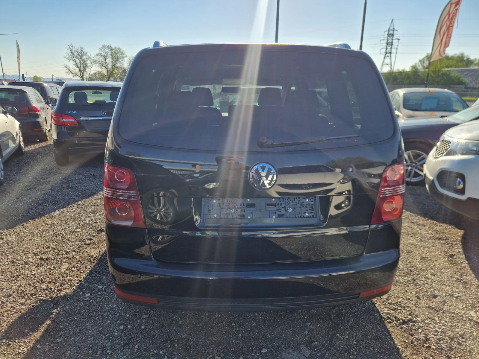 VW Touran 2.0TDI 140HP.ITALIA, снимка 8 - Автомобили и джипове - 54299705