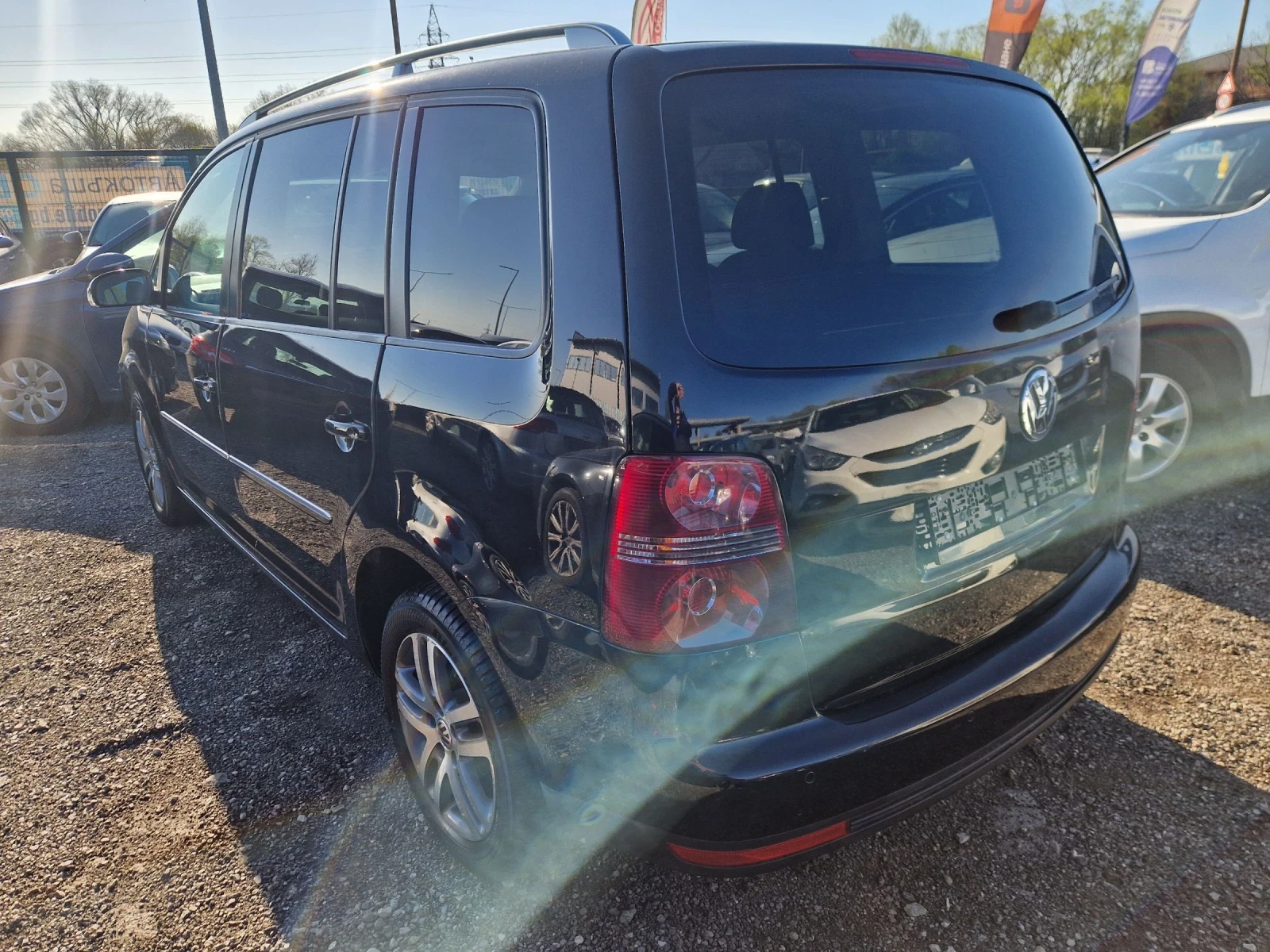 VW Touran 2.0TDI 140HP.ITALIA, снимка 3 - Автомобили и джипове - 54299705