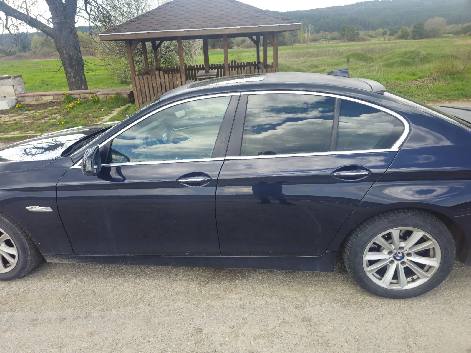 BMW 520, снимка 3 - Автомобили и джипове - 54344024