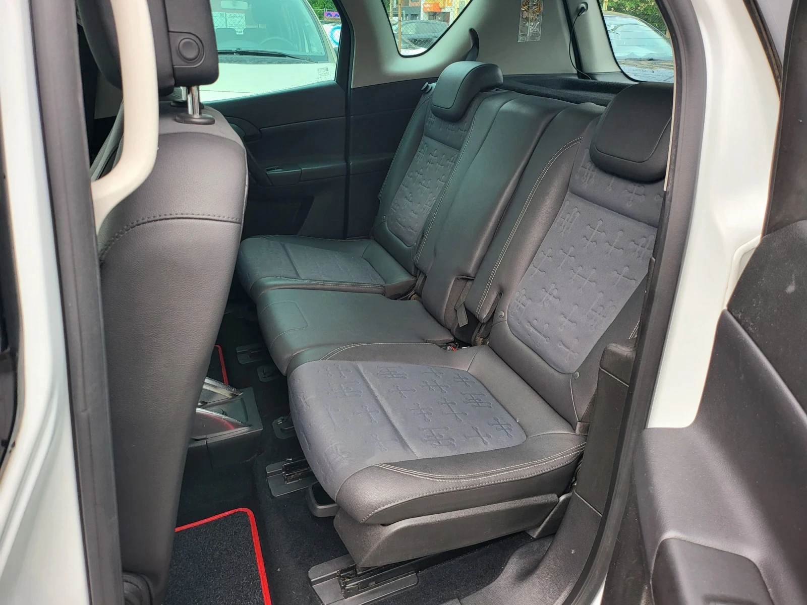 Opel Meriva 1.4T 120k.c., снимка 8 - Автомобили и джипове - 54814827