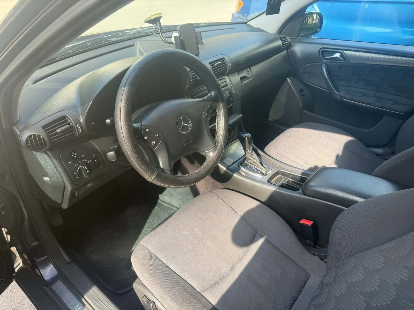 Mercedes-Benz C 220, снимка 9 - Автомобили и джипове - 54906227