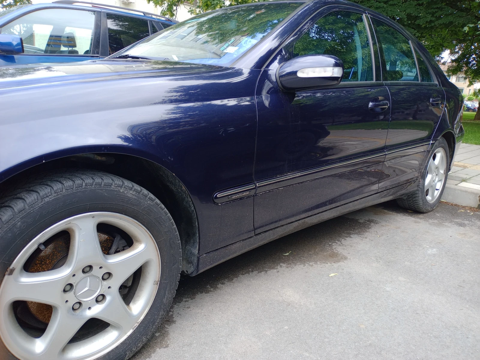 Mercedes-Benz C 220, снимка 3 - Автомобили и джипове - 54906227