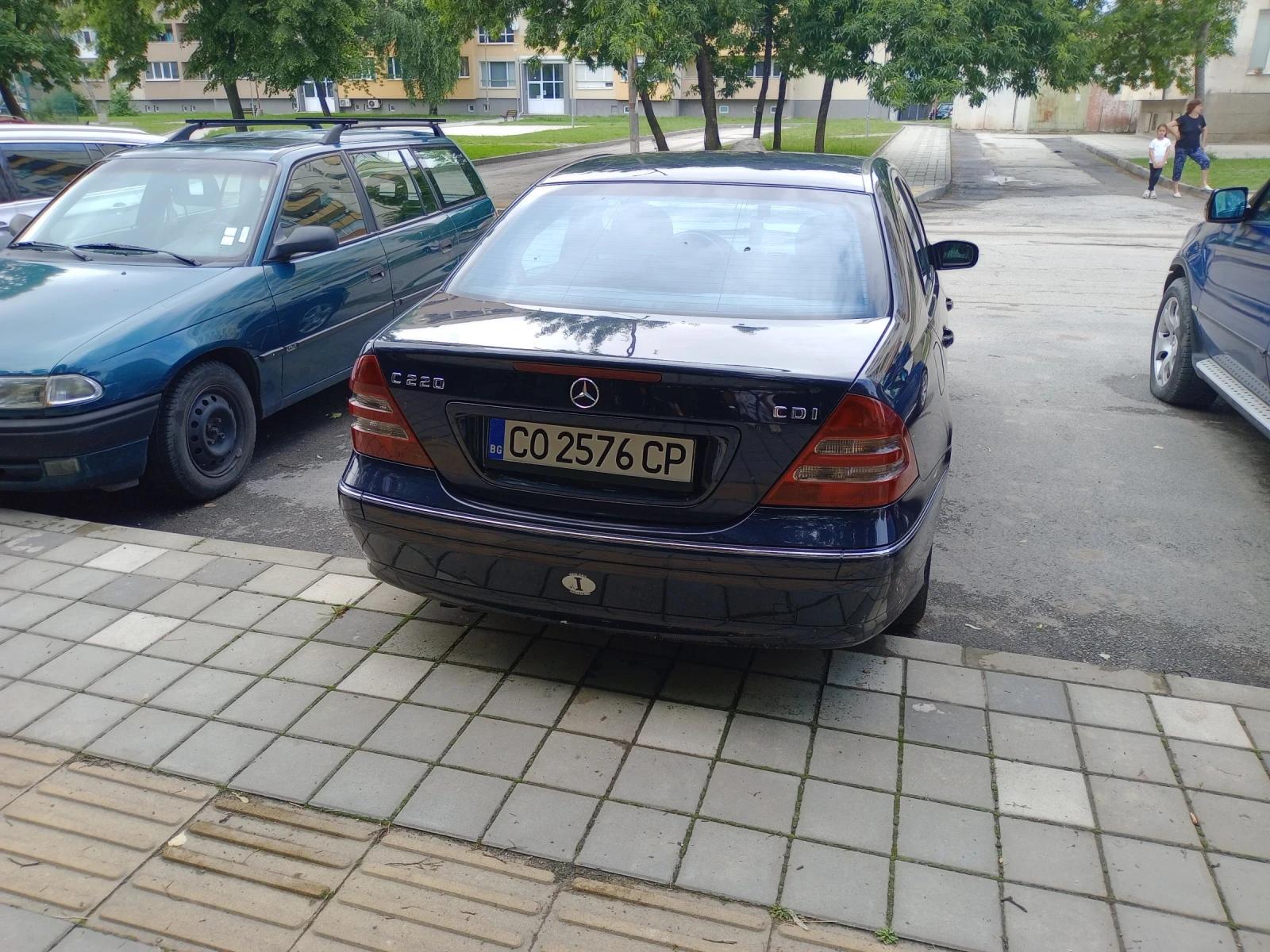 Mercedes-Benz C 220, снимка 5 - Автомобили и джипове - 54906227