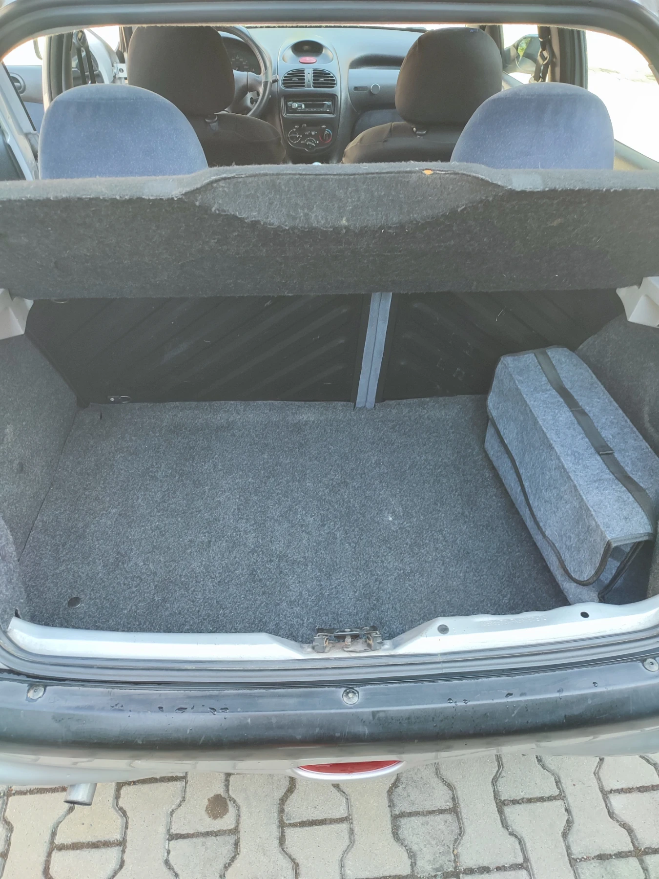 Peugeot 206 1.4 бензин, снимка 12 - Автомобили и джипове - 54956142