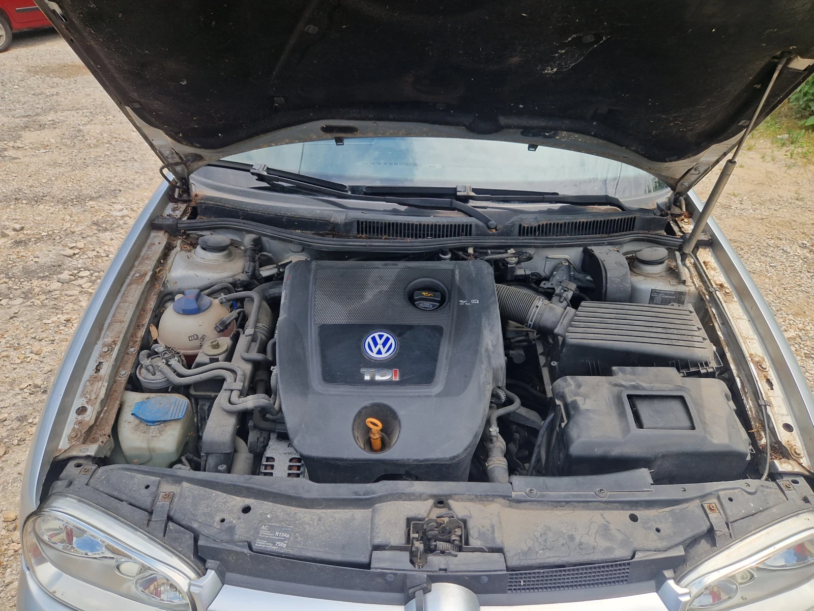 VW Golf 1.9TDI, 101кс, 03г, Италия , снимка 12 - Автомобили и джипове - 54972659