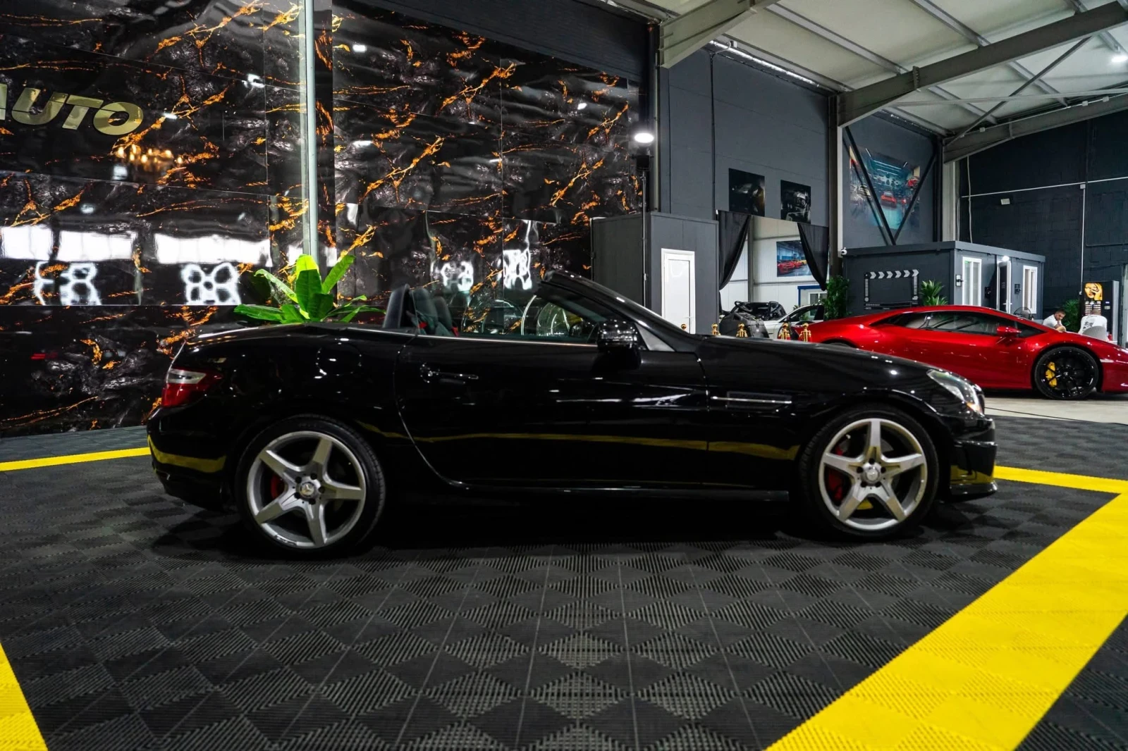 Mercedes-Benz SLK 250 D CABRIO LED NAVI FULL AMG LINE ЛИЗИНГ 100%, снимка 9 - Автомобили и джипове - 54986850