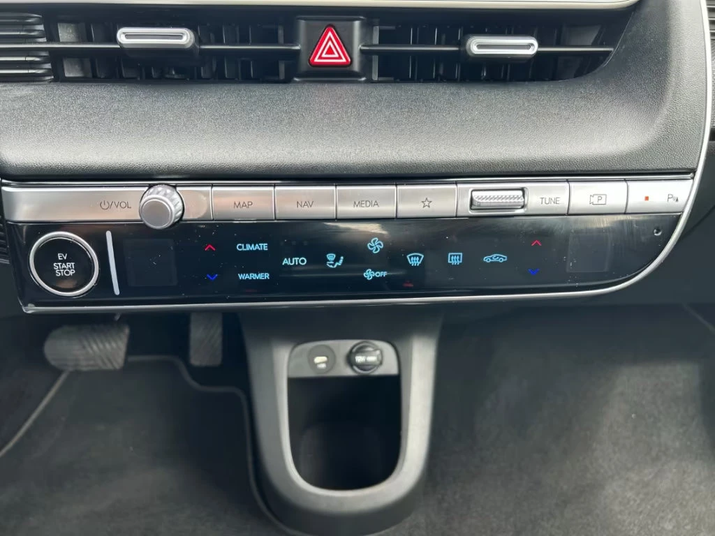 Hyundai Ioniq 5 DYNAMIQ/228HP/CAM/H.PUMP/NAVI/LED/AHK/CPLAY/520q, снимка 12 - Автомобили и джипове - 55375905