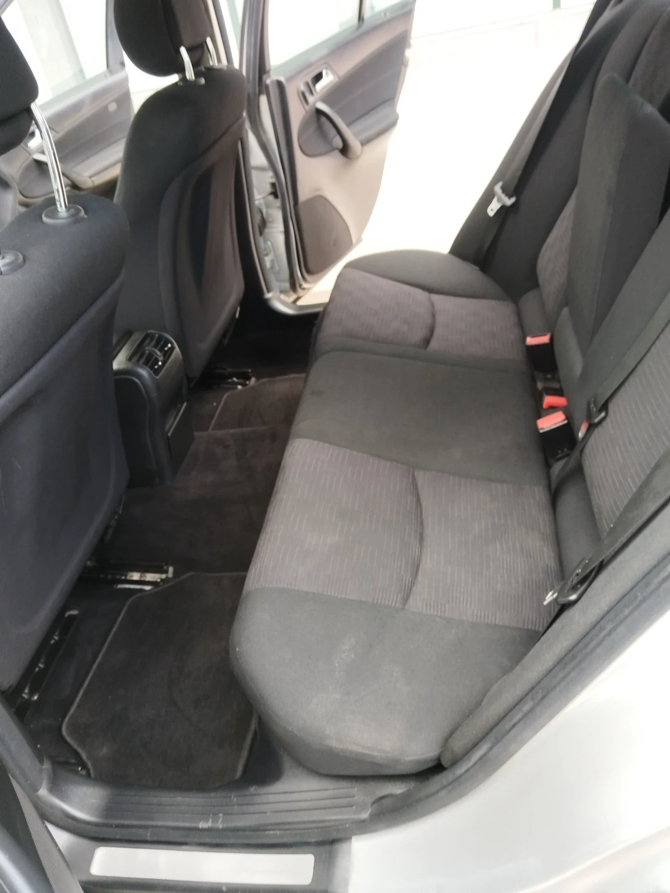 Mercedes-Benz C 200 2.2 CDI, снимка 13 - Автомобили и джипове - 55847858