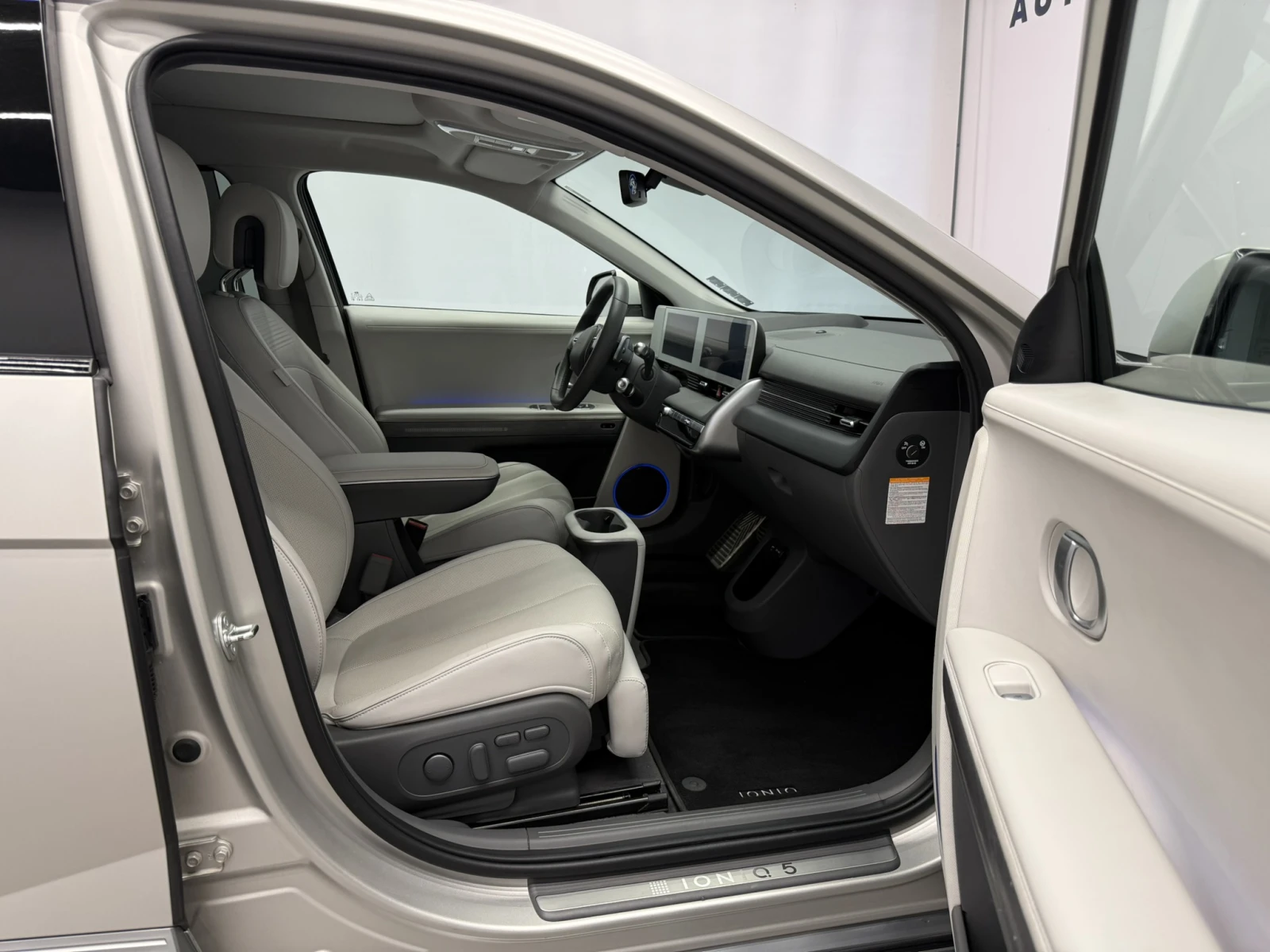 Hyundai Ioniq 5 PREMIUM 77kWh AWD, снимка 16 - Автомобили и джипове - 55936304