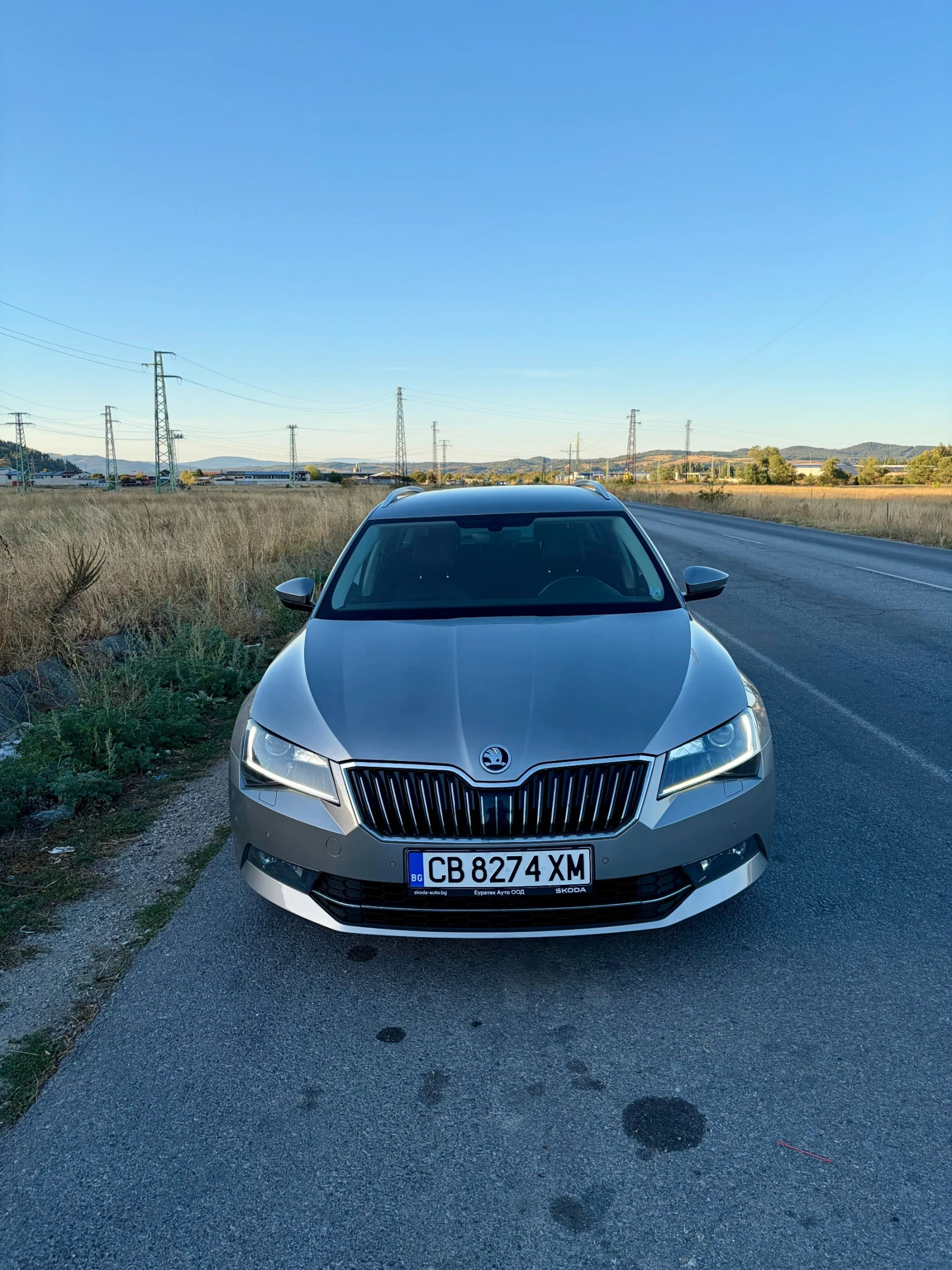 Skoda Superb Laurin & Klement 2.0 TDI 150 кс, снимка 2 - Автомобили и джипове - 55986338