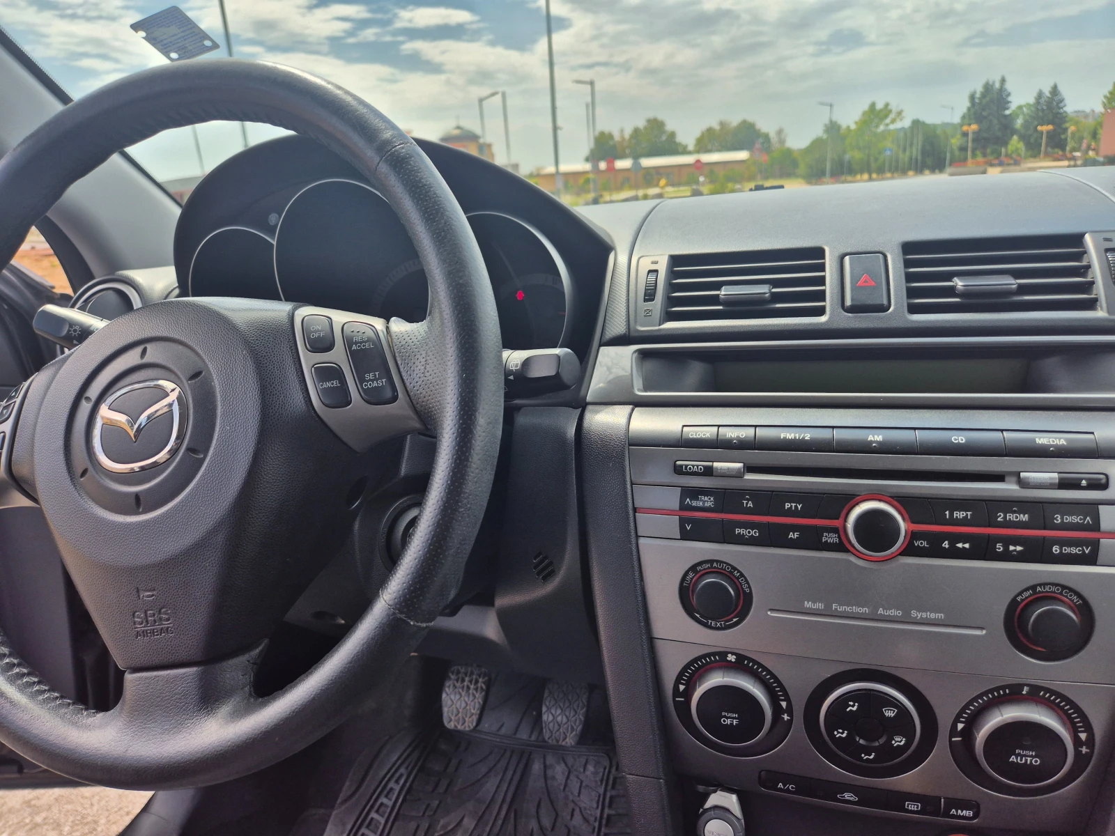 Mazda 3, снимка 13 - Автомобили и джипове - 56346272