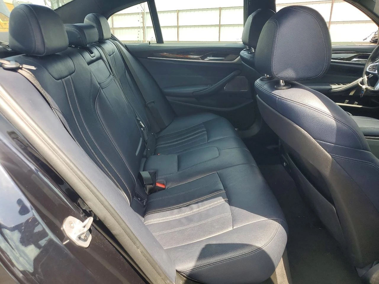 BMW 530E, снимка 11 - Автомобили и джипове - 56519757