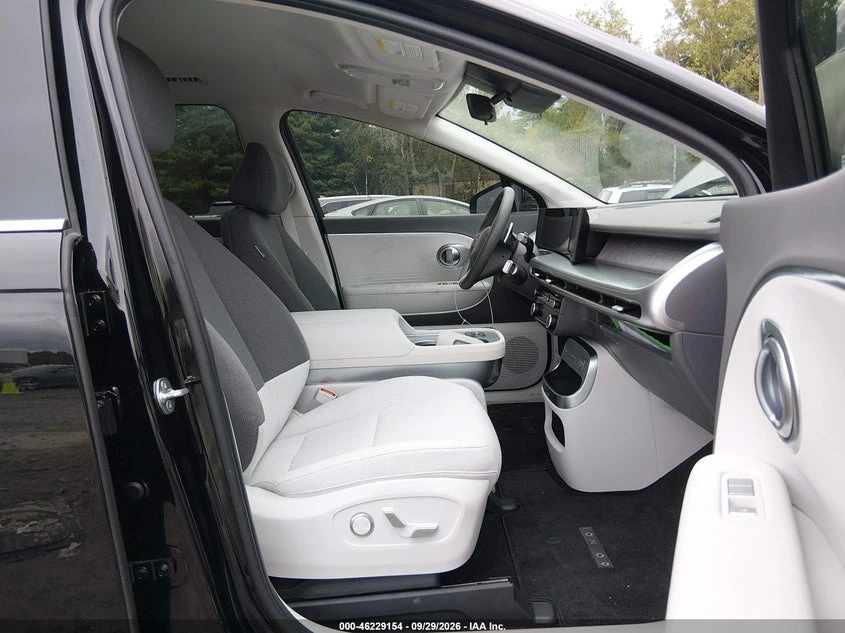 Hyundai IONIQ 9 Se, снимка 5 - Автомобили и джипове - 56521543