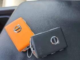Volvo XC60 * R Design * ПАНОРАМА* KEYLESS* + ГУМИ * , снимка 8