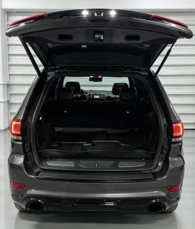 Jeep Grand cherokee 6.4 SRT/Facelift/Distronic/Panorama/Keyless/Harman, снимка 17