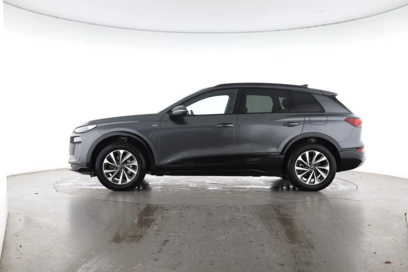 Audi Q6 83kW* S-LINE* DISTR* KEYLESS* 360CAM* , снимка 6 - Автомобили и джипове - 52747548